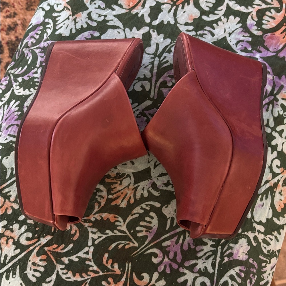 Chocolat Blu Women's Deep brown  Mules size 36 - Picture 3 of 4